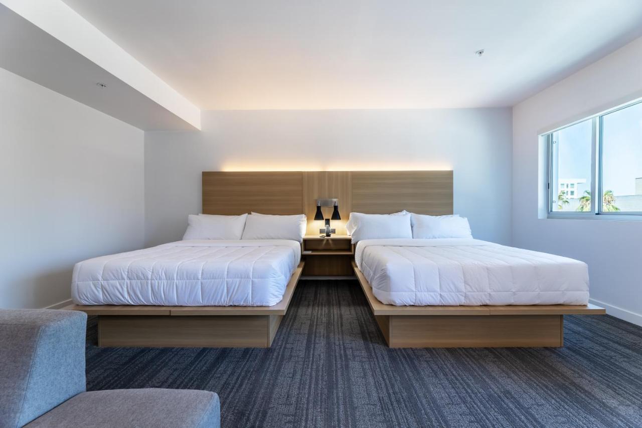 Hotel Mai Downtown Лонг Бич Экстерьер фото